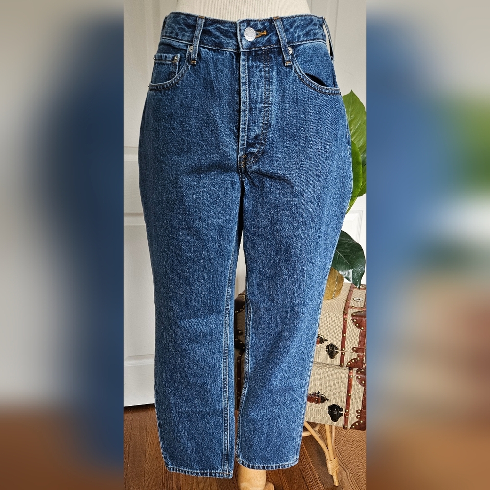 EVERLANE The Curvy 90's 100% Organic Cotton Cheeky Straight  Jeans!